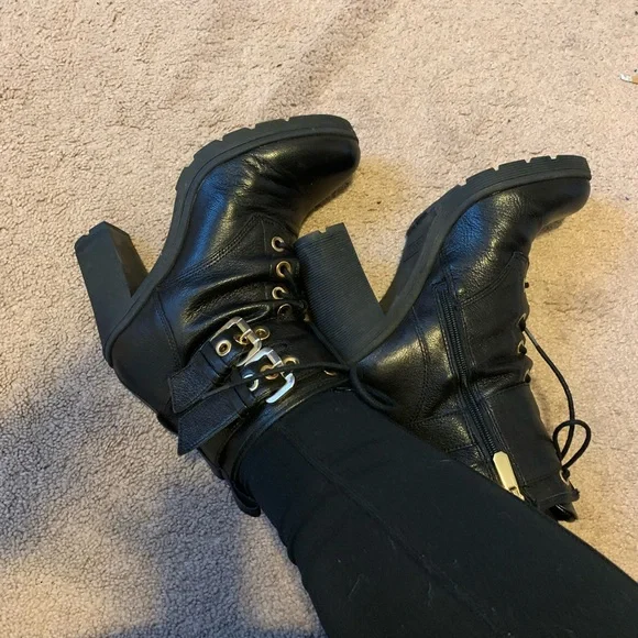 Guess Leather Boots - Picture 7 of 7